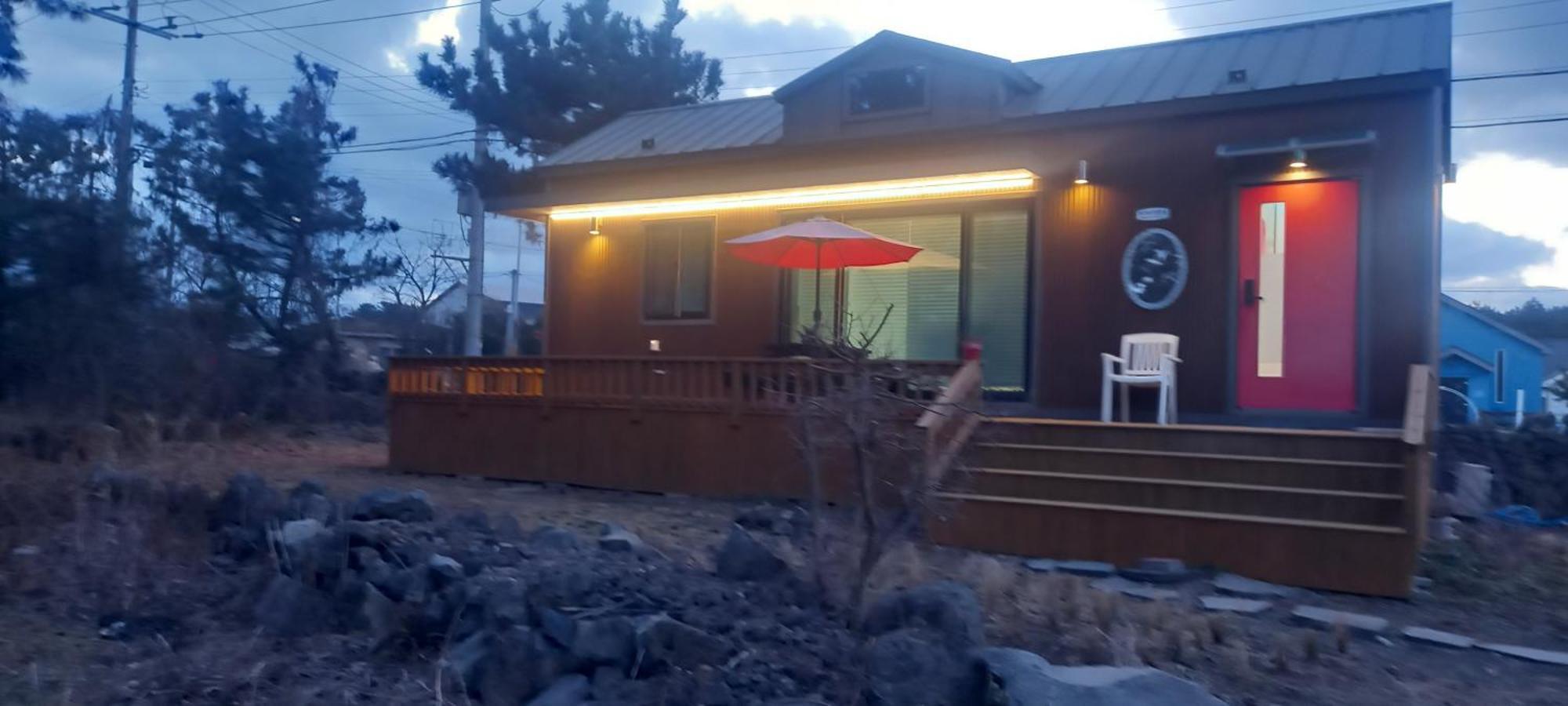 Hamdeok Pool Villa Pension Jeju Exterior photo
